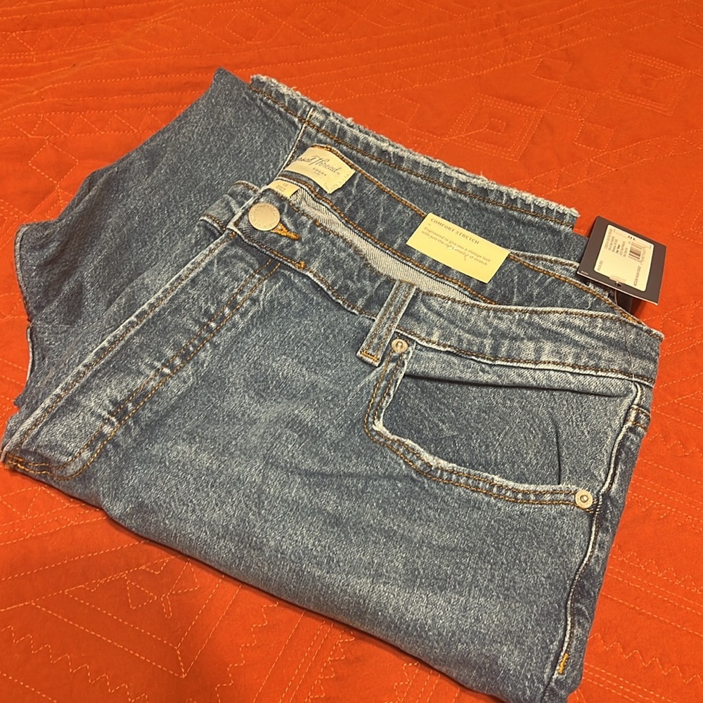 Universal Thread high-rise button fly women’s jea… - image 5